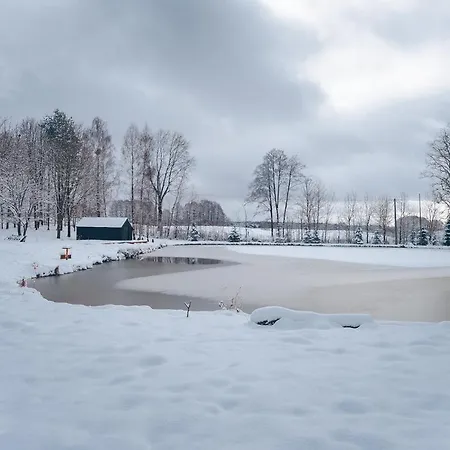 Harmony Place アパート